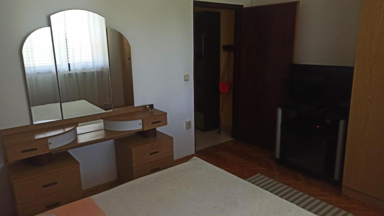 App Sabolic Apartment Umag Bagian luar foto
